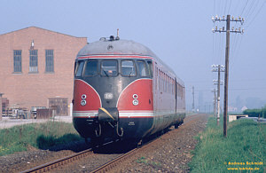 D8246 913 610thm
